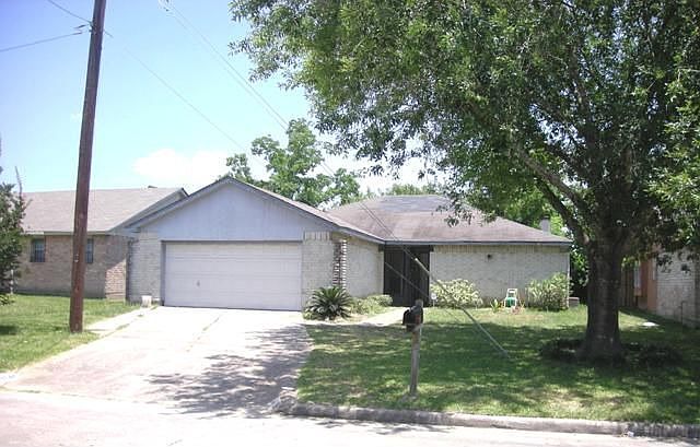 1st image of 8742 Parkway Forest Dr