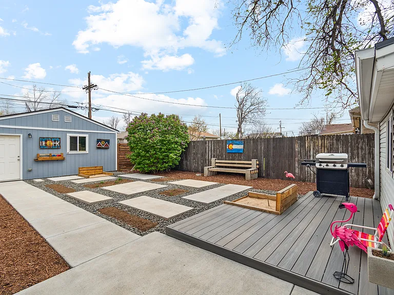 642 Meade St — Photo 13