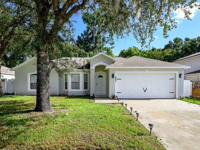 957 Cascades Park Trl, Deland, FL, 32720