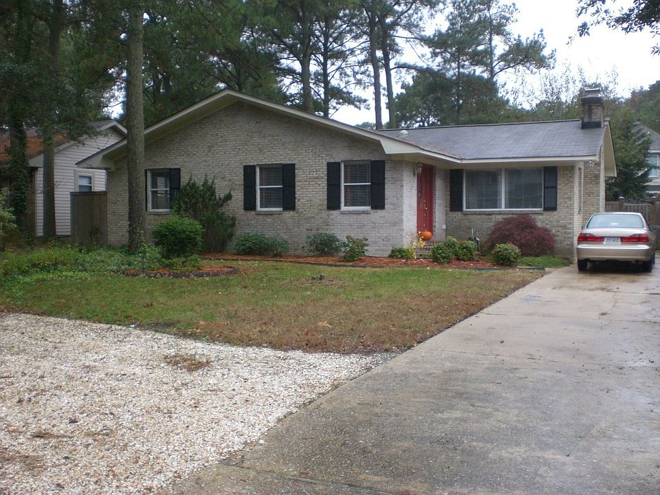 2217 Sandalwood Road