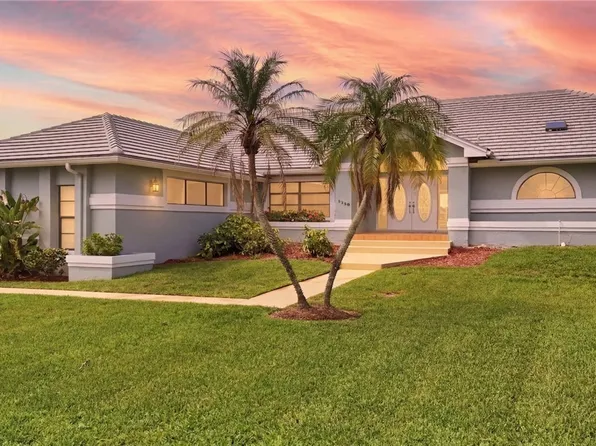 5350 Harborage Dr, Fort Myers, FL 33908