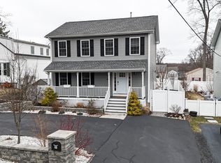 88 Phillip Ave, Cumberland, RI 02864