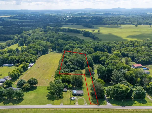 1136 Elmore Rd, Eagleville, TN 37060