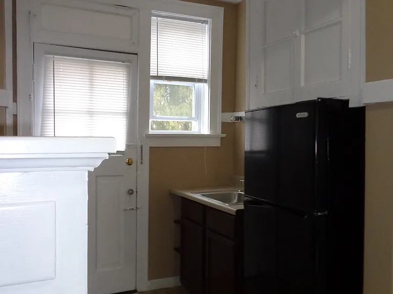 4239 Lawn Ave #2N — Photo 3
