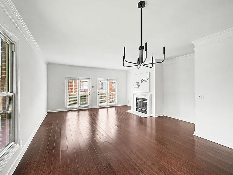 126 Forest Place Cir — Photo 11