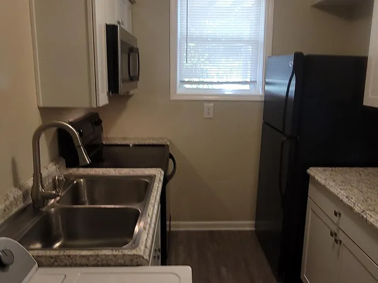 820 E Main St #822 — Photo 16