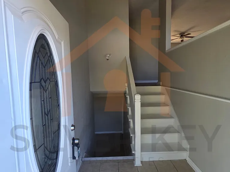 5306 NW Elm Ave — Photo 2
