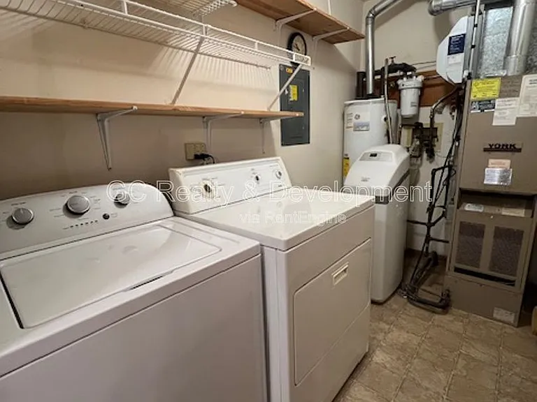 0N155 Windermere Rd #1001 — Photo 3