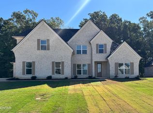 86 Larkhaven Loop, Jackson, TN 38305