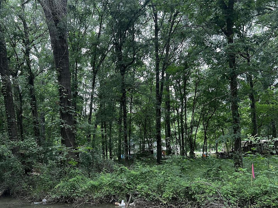 2nd image of Mudd St