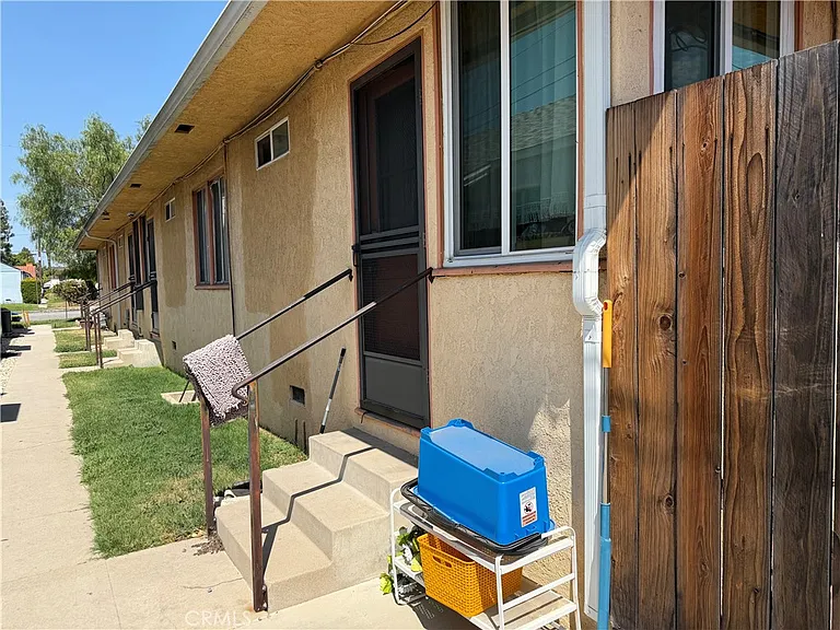1340 N Buena Vista St #A — Photo 9