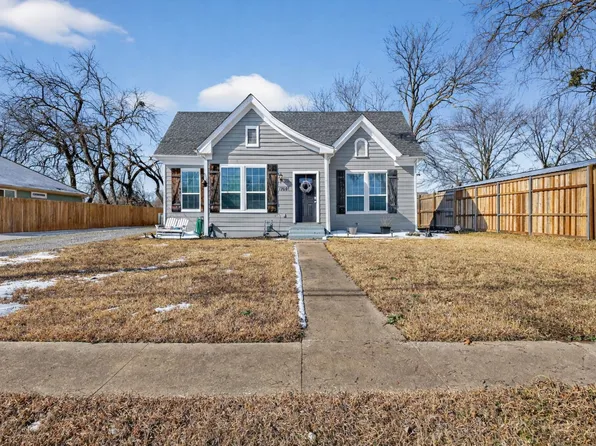 1709 Franklin Ave, Bonham, TX 75418