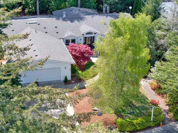 901 Lillie Circle Dr, Florence, OR 97439