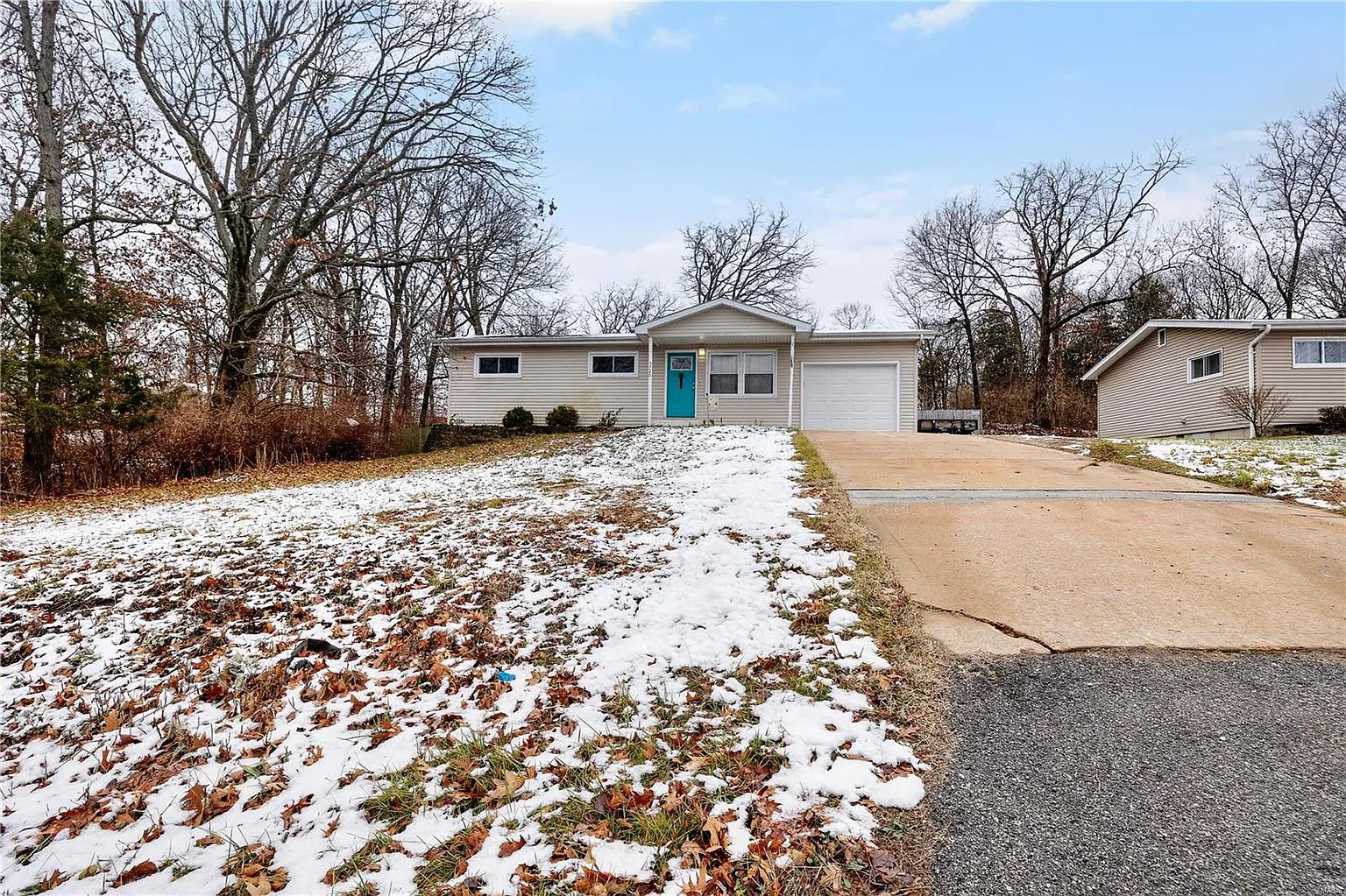 5720 La Trace Ln photo 1