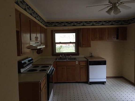 5th image of 205 Exmoor Dr