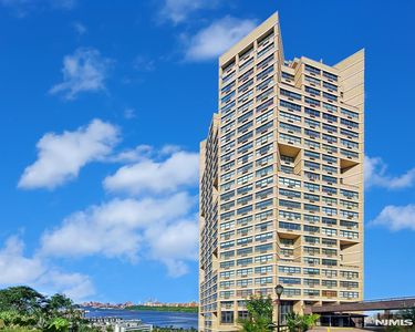 7004 E Blvd E #42-C, West New York, NJ, 07093