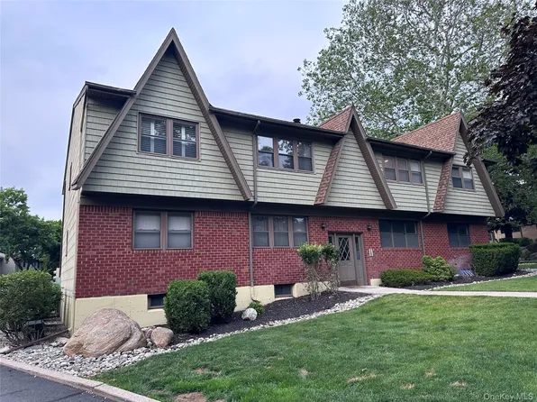 44 Milford Lane #A, Suffern, NY 10901