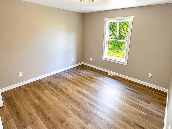 5th image of 3727 Grace Ave Lot 45