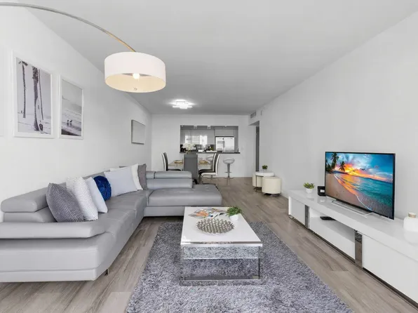 19370 Collins Ave, North Miami Beach, FL