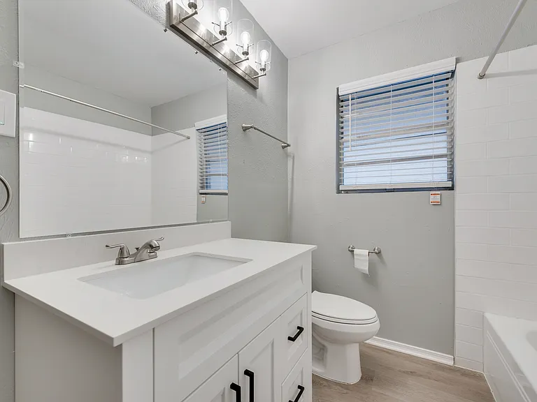 113 N Wisteria St — Photo 12