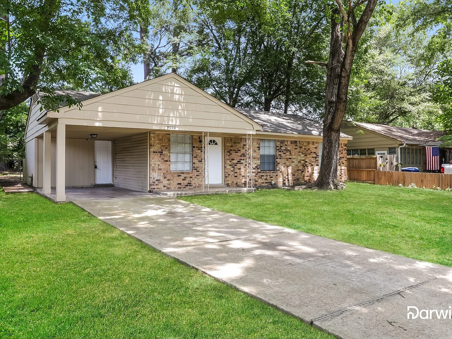 3 bed, 1.0 bath, 1187 sqft, $1,365 — Photo 2