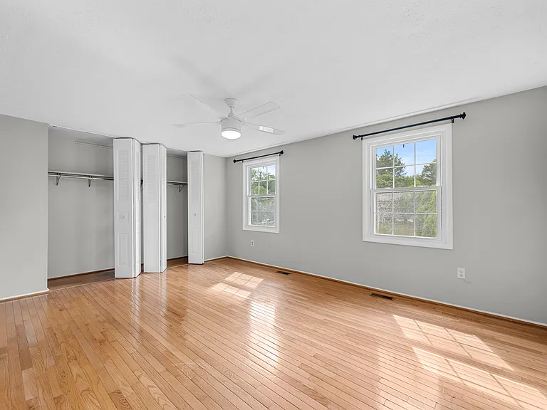 1161 Kettle Pond Ln — Photo 8