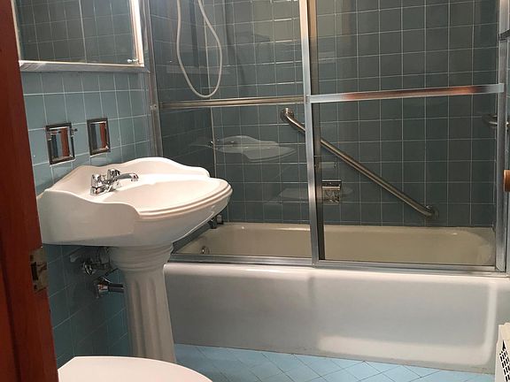 3rd image of 9211 S Cottage Grove Ave #5C1