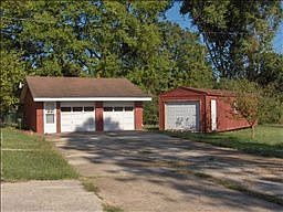 4th image of 102 Highland Ave