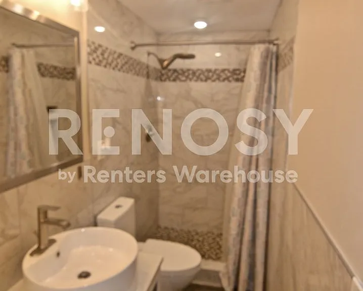 4201 Lakeside Ave N #111 — Photo 3