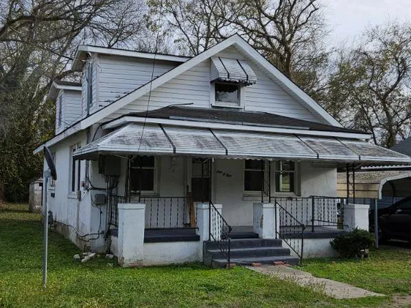 109 Prospect Ave, Halifax, NC 27890