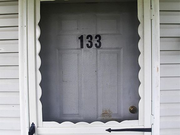 2nd image of 131 Ridgebury Rd #133