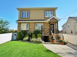 39 Rockland Ave, Staten Island, NY