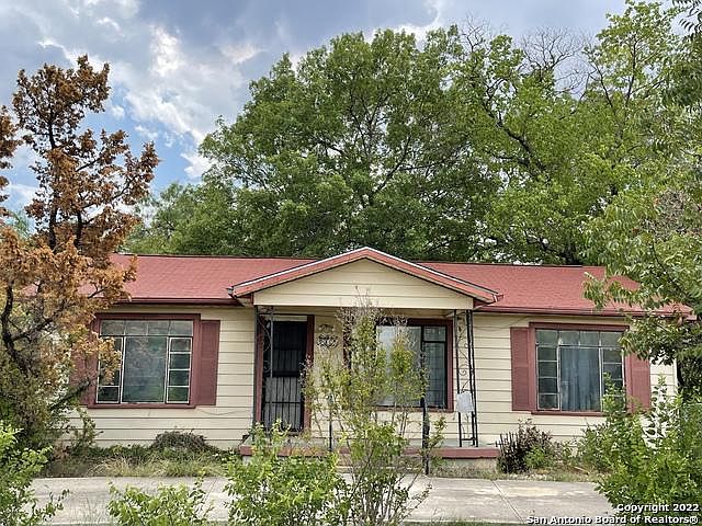 1st image of 802 Patton Blvd