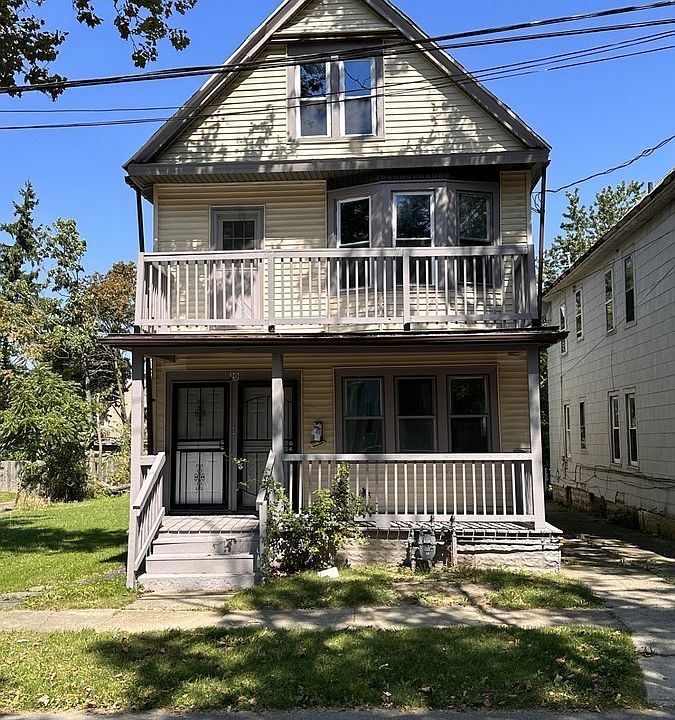 1st image of 20 Moeller St #2