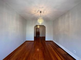 32-29 35th St #2R, Astoria, NY 11106