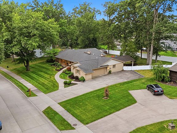 4th image of 11117 Lantern Ln
