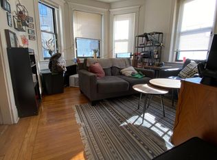 28 Saint Lukes Rd #33, Boston, MA 02134