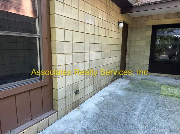 7017 SW 44th Ave #B, Gainesville, FL 32608