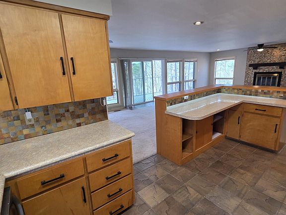 5th image of 112 Ridgeview Dr