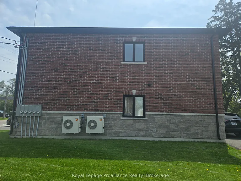 15 Bay St #3 — Photo 11