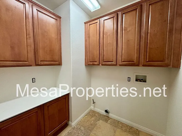5729 Nutwood Pl — Photo 12
