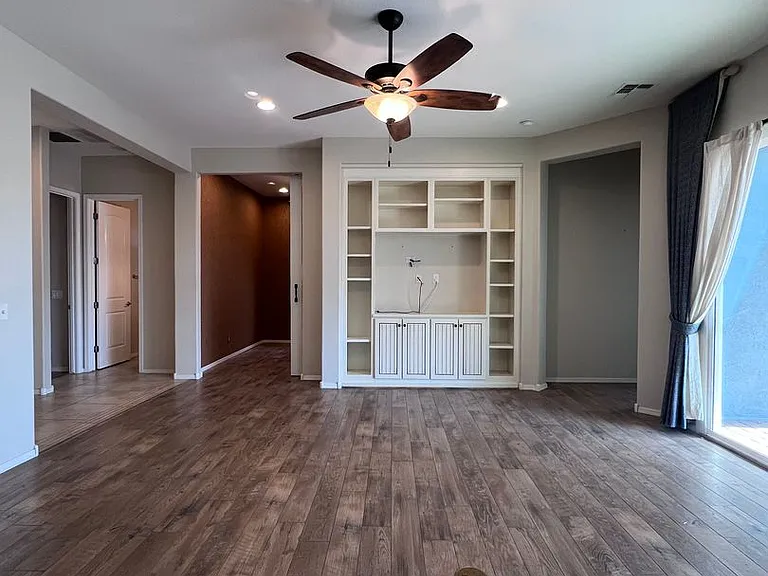 725 N Villa St — Photo 3