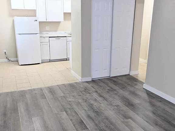 4th image of 2266 Duluth St N APT 102