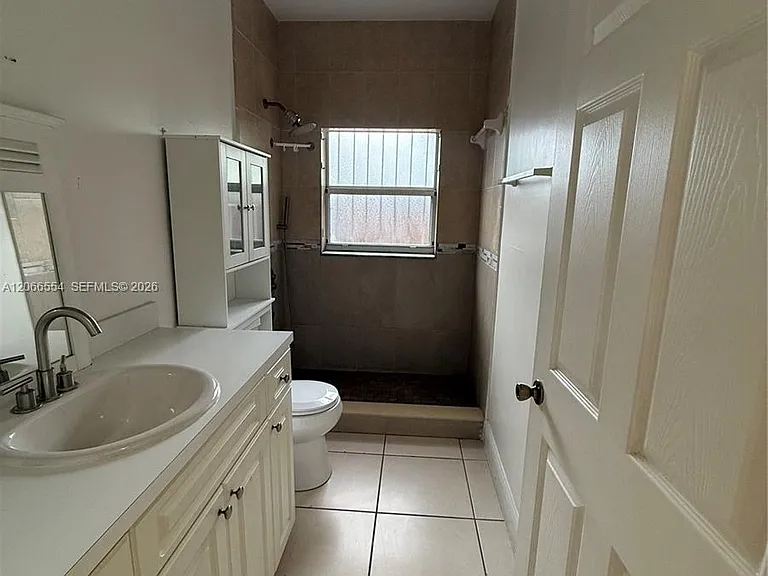 761 NW 24th Ct #761 — Photo 6