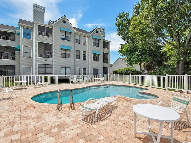 3127 W Sligh Ave #204B — Photo 25