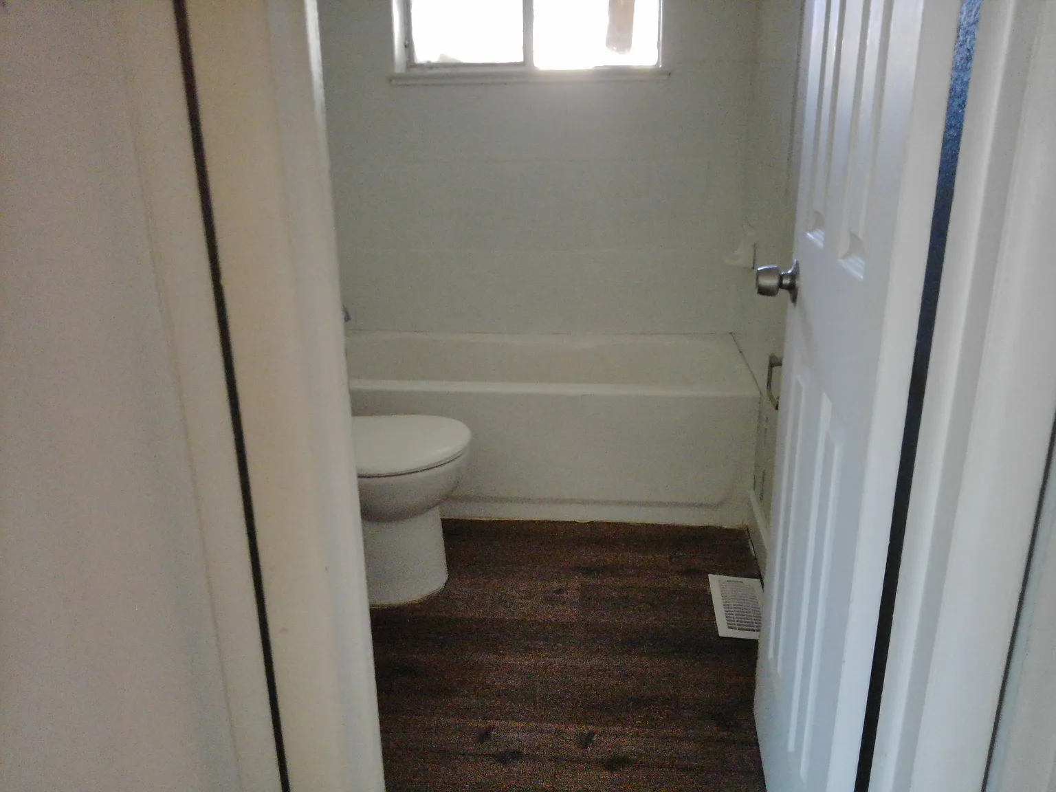 2 bed, 900 sqft, $2,000 — Photo 1