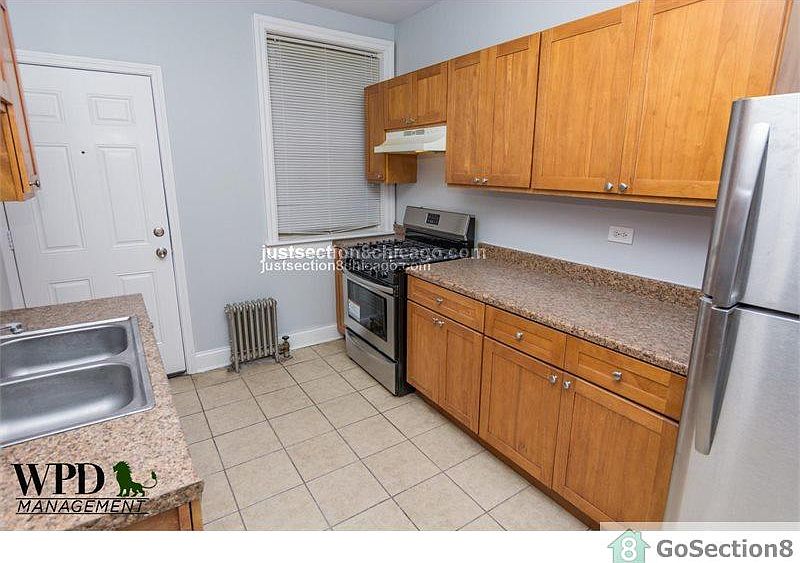 1st image of 7552 S Colfax Ave