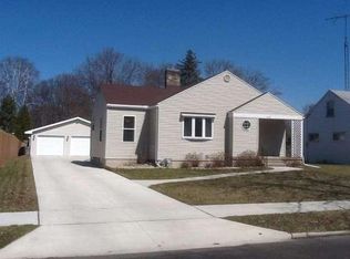 2118 Fairmont St, Manitowoc, WI 54220