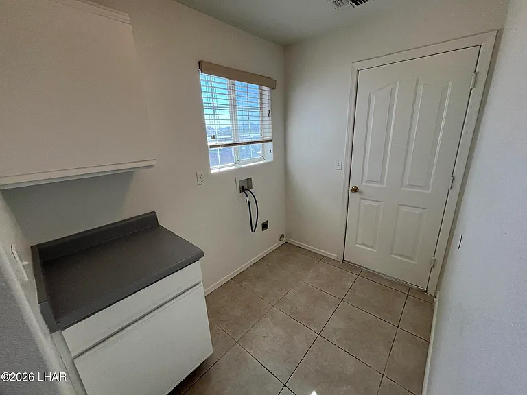 1512 Avalon Ave — Photo 11