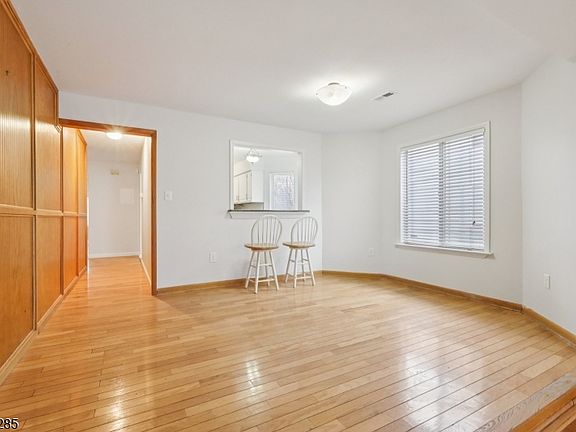 4th image of 2902 Jesse Way